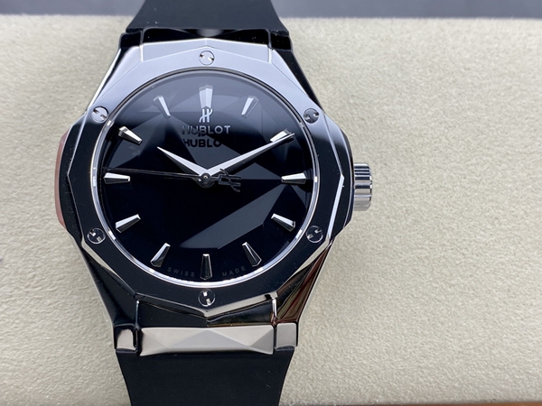 ウブロコピー時計全体デザイン